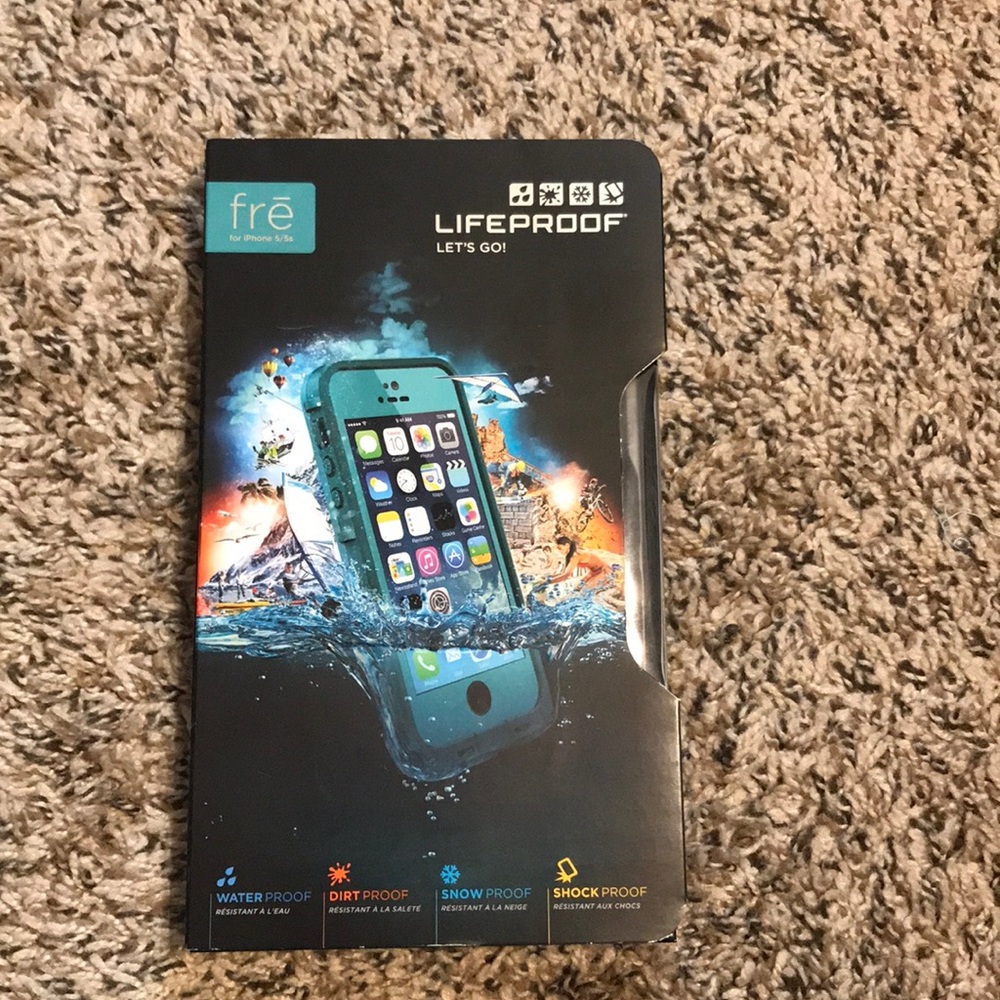 USED iphone 5/5s Lifeproof case